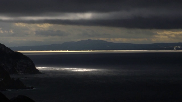 日本青森市Hotokegaura海和船视频素材