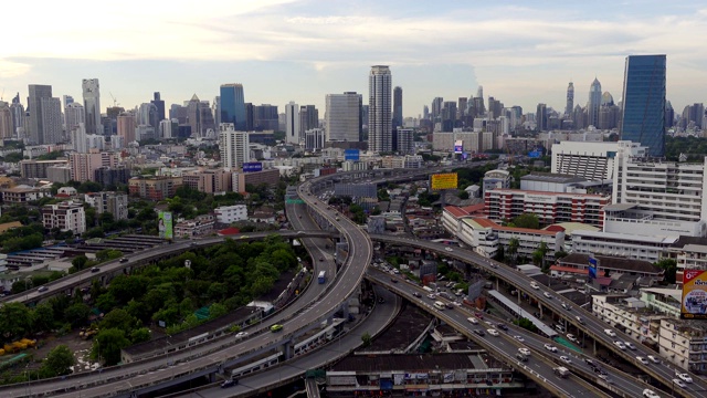 高速公路高峰时段交通的4K延时。泰国曼谷视频素材