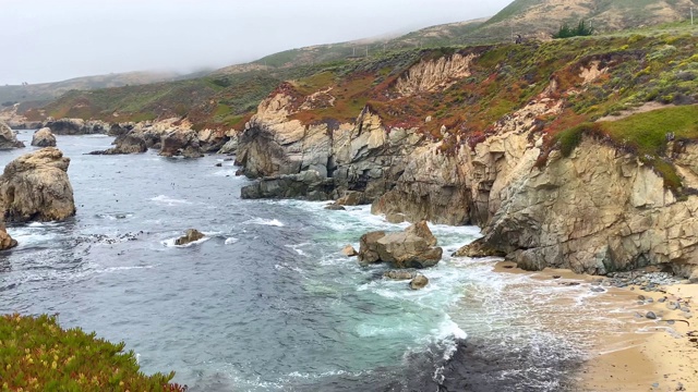 美丽而崎岖的加州大苏尔海岸线视频素材