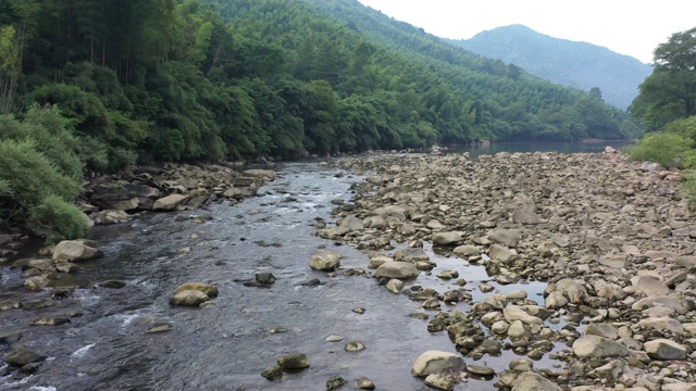 中国农村河流视频素材