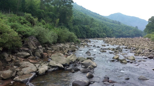 中国农村河流视频素材