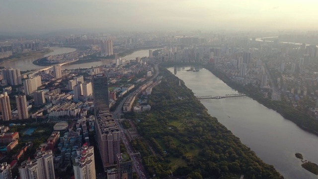 中国广西南宁的鸟瞰图视频素材