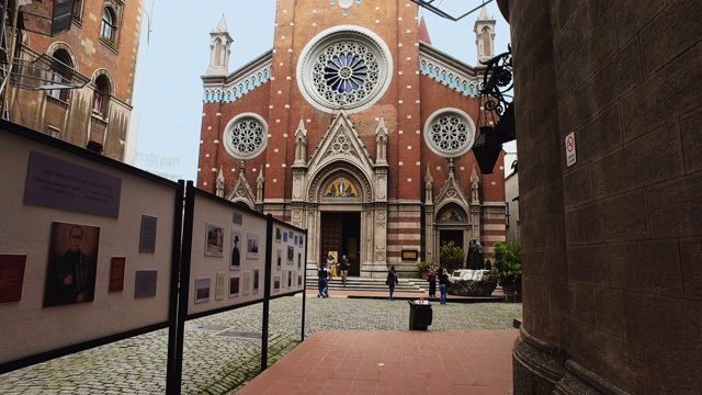 帕多瓦圣安东尼教堂外景拍摄，Beyoglu，土耳其伊斯坦布尔视频素材