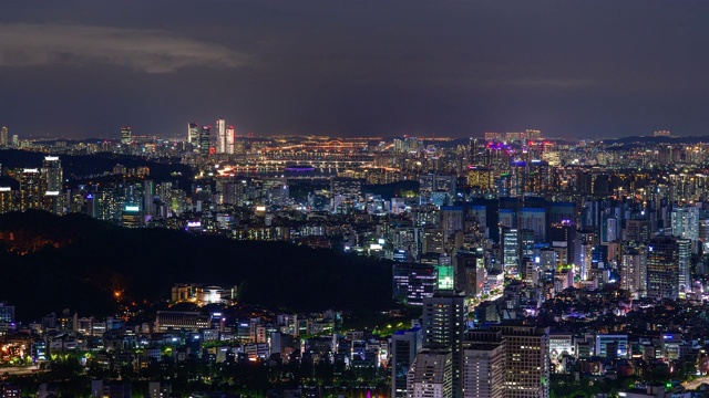 韩国首尔市中心/石choo -gu和江南区的夜景视频素材