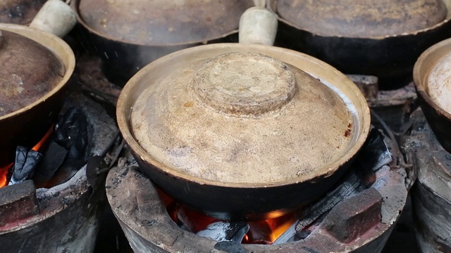 小生意-煲鸡饭视频素材