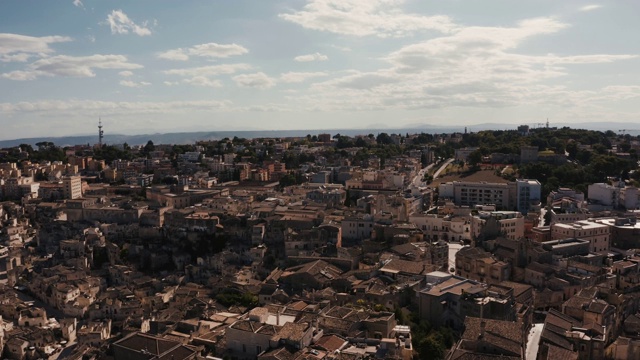 马泰拉古城(Sassi di Matera)鸟瞰图视频素材