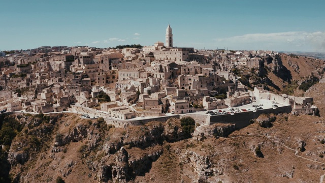 马泰拉古城(Sassi di Matera)鸟瞰图视频素材