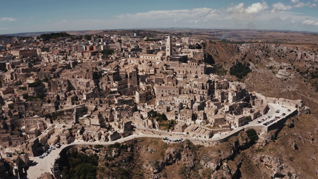 马泰拉古城(Sassi di Matera)鸟瞰图视频素材