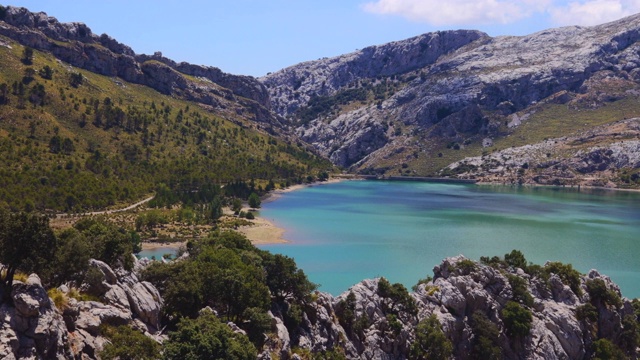 化妆湖大使- Tramuntana / Mallorca(马略卡)视频素材