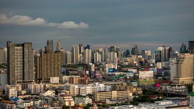 现代建筑曼谷城市在日落。视频素材