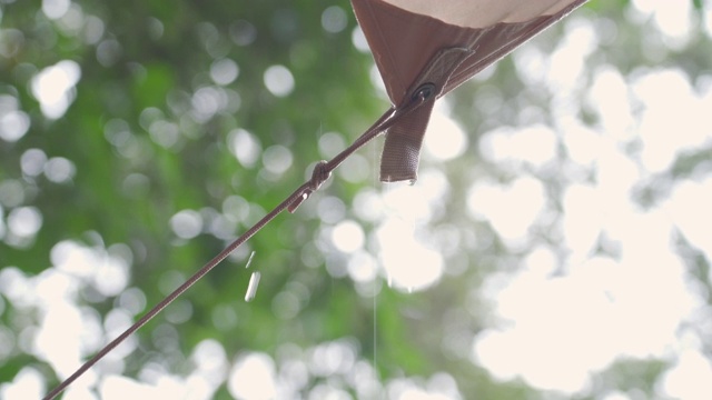 雨中帐篷露营视频素材