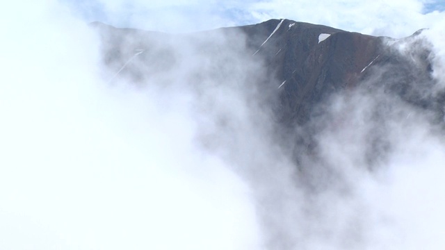 有雾的落基山脉景观视频素材