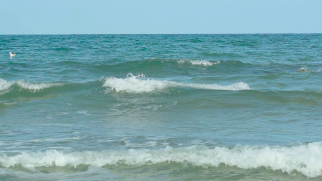 海浪运动和自然景观视频素材