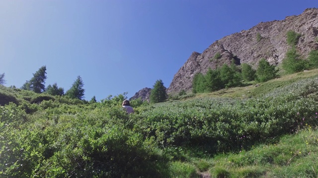 山徒步旅行视频素材