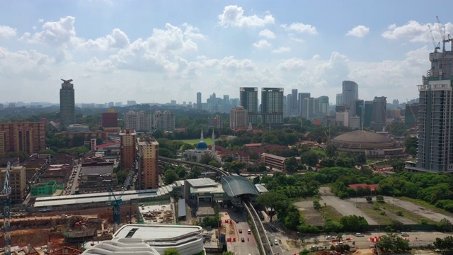 吉隆坡城市晴天交通街道道路空中全景4k马来西亚视频素材