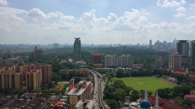 吉隆坡城市晴天交通街道道路空中全景4k马来西亚视频素材