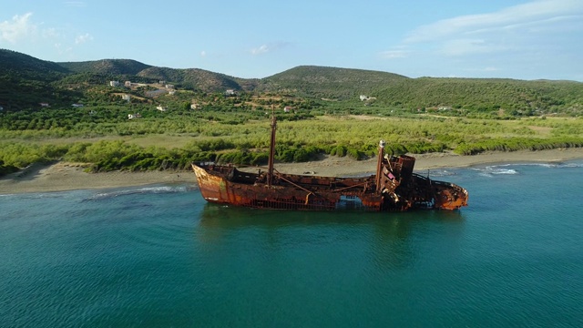 伯罗奔尼撒半岛南部海岸发生海难视频素材