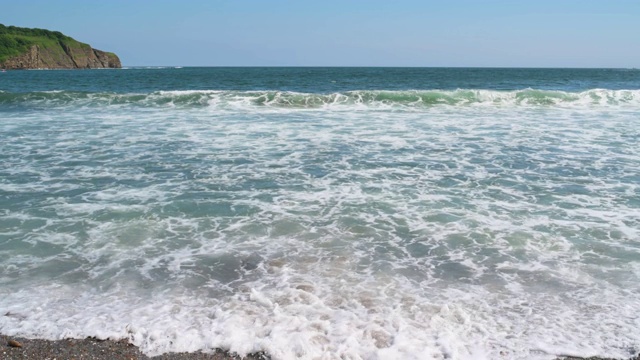 海浪在海边。视频素材