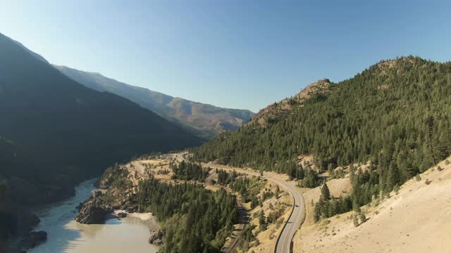 美丽的加拿大自然和风景优美的道路视频素材