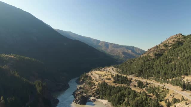 美丽的加拿大自然和风景优美的道路视频素材