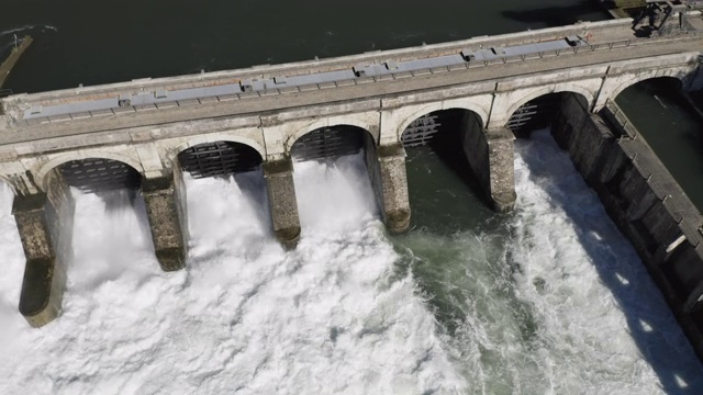 坝河鸟瞰图视频素材