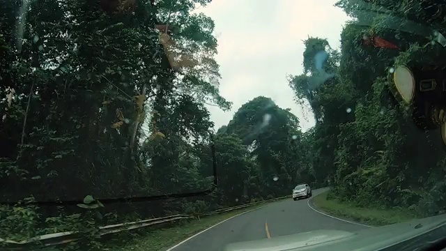 观点汽车驾驶视频素材