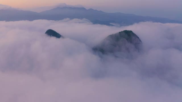 韩国全乐道市麦山省公园(济南郡)麦山山(马耳山)上空的云海视频素材