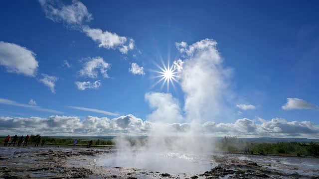 Strokkur Geysir, Haukadalur, Sudurland, 冰岛视频素材