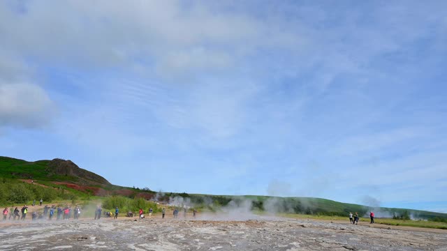 Strokkur Geysir, Haukadalur, Sudurland, 冰岛视频素材