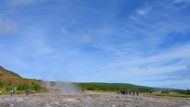 Strokkur Geysir, Haukadalur, Sudurland, 冰岛视频素材