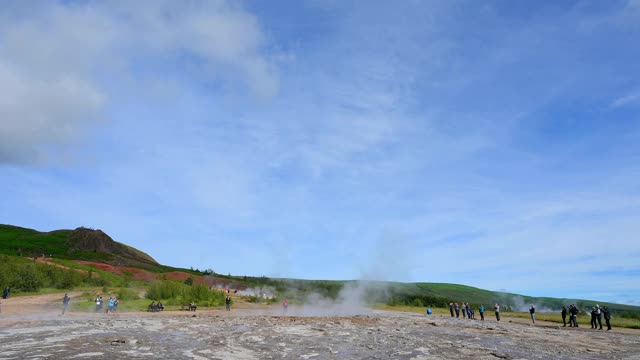 Strokkur Geysir, Haukadalur, Sudurland, 冰岛视频素材