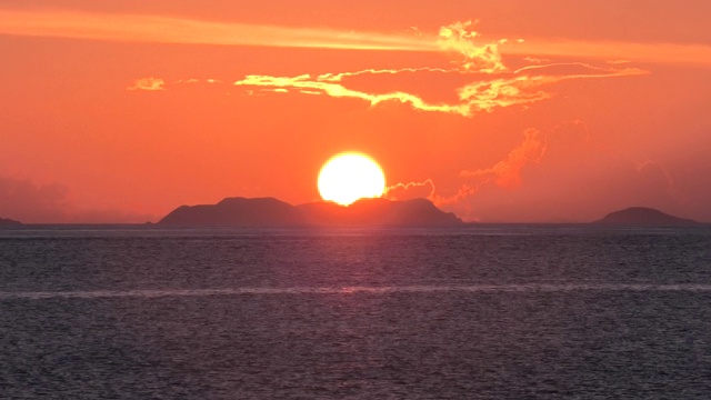 冲绳丰崎海滨公园的夜景视频素材