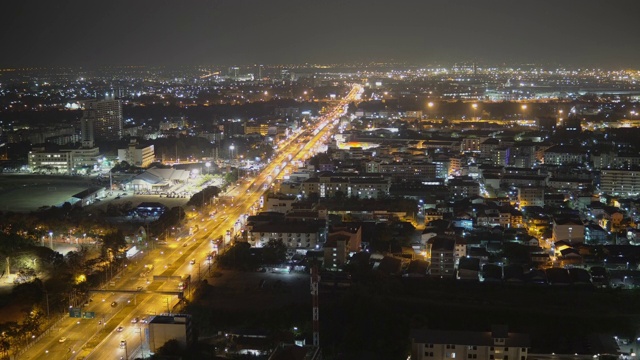 鸟瞰图繁忙的汽车与交通堵塞在高峰时间在高速公路道路街道视频素材