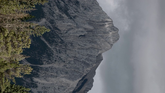 天气越过山顶视频素材