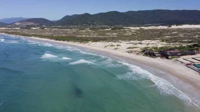 Joaquina海滩，蓬塔达佩德拉Florianópolis，圣卡塔琳娜，巴西视频素材