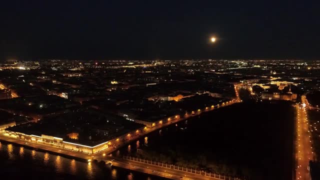 涅瓦河上的圣彼得堡吊桥夜景视频素材