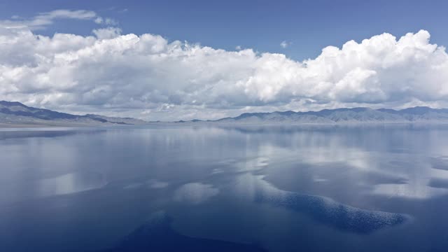 塞勒姆湖鸟瞰图视频素材