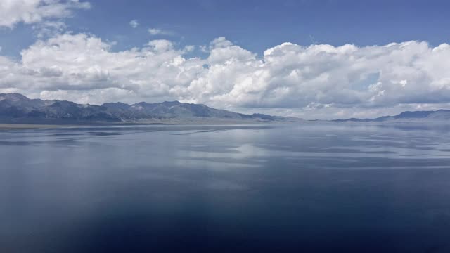 塞勒姆湖鸟瞰图视频素材