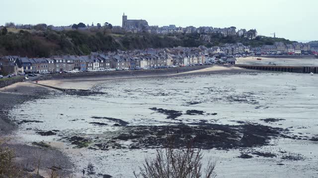 Cancale小镇全景，位于大西洋海岸，布列塔尼，法国视频素材