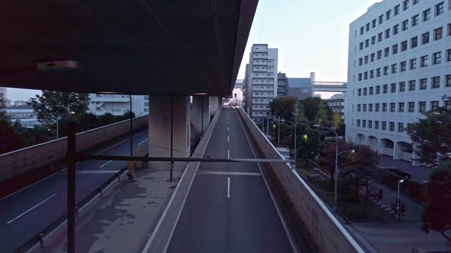 从东京港区芝浦藤站观看大都会高速公路。视频素材