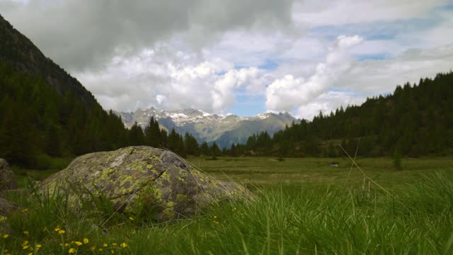 山景和岩石视频素材