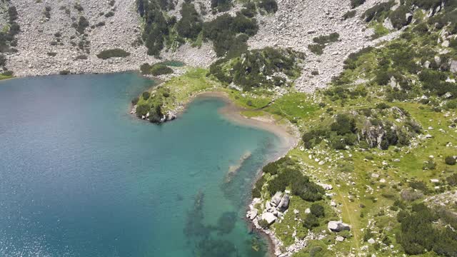 保加利亚皮林山Fish Banderitsa湖视频素材