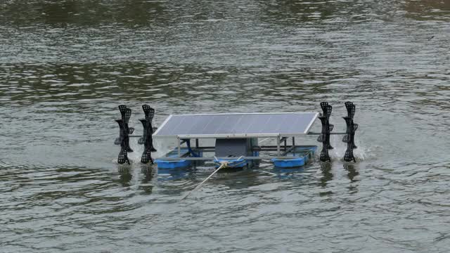 太阳能废水处理涡轮机视频素材