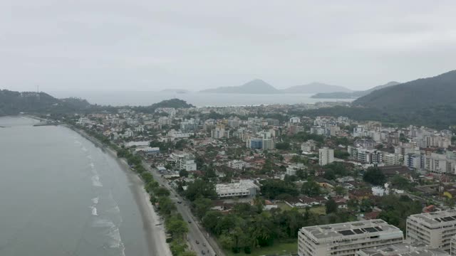 Iperoig海滩，Ubatuba，巴西圣保罗视频素材