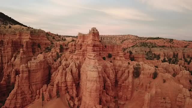 犹他州布莱斯峡谷附近的hoodoo视频下载