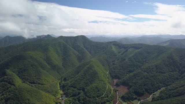 山地景观/ Jeongseon-gun，江原道，韩国视频素材