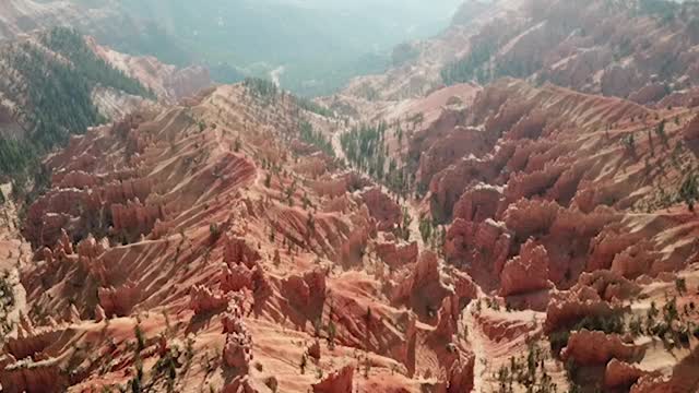 犹他州布莱斯峡谷附近的hoodoo视频素材