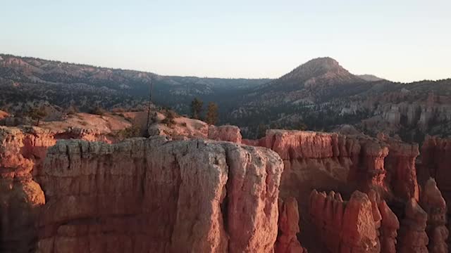 犹他州布莱斯峡谷附近的hoodoo视频素材