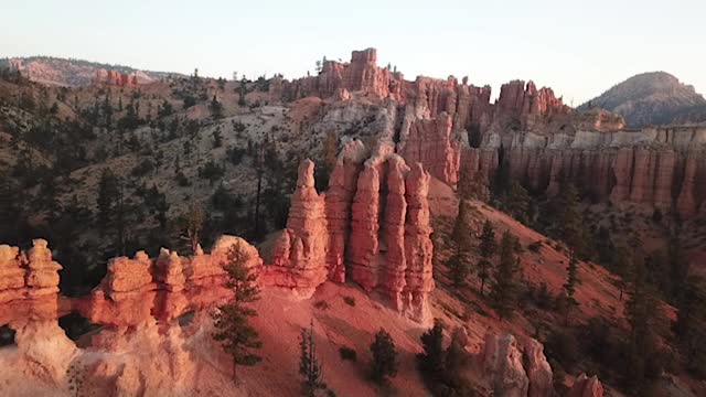 犹他州布莱斯峡谷附近的hoodoo视频下载