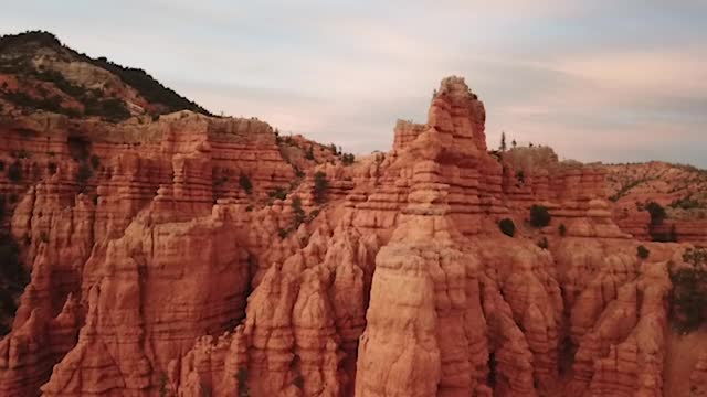 犹他州布莱斯峡谷附近的hoodoo视频下载